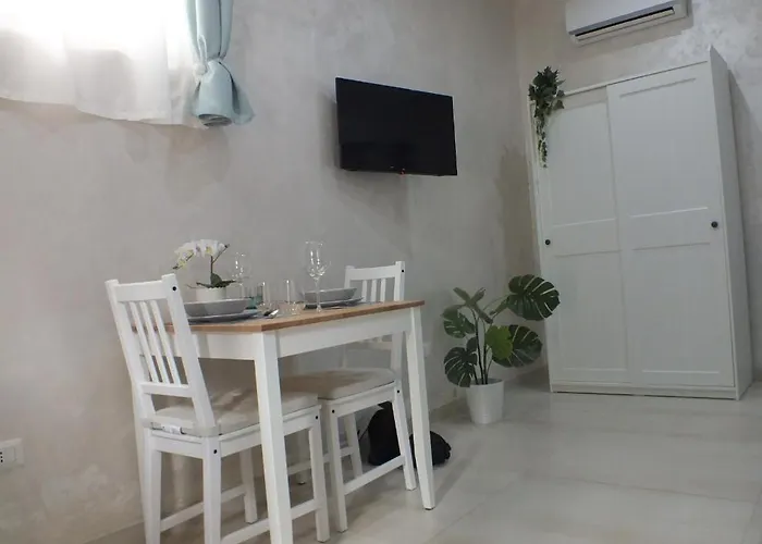 Ilary Apartment Bari